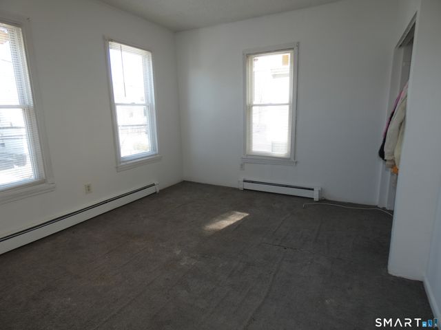 43 Elmwood Avenue, Bridgeport, CT 06605