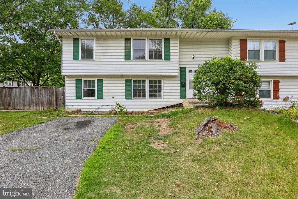720 CHAPELGATE DR, Odenton, MD 21113