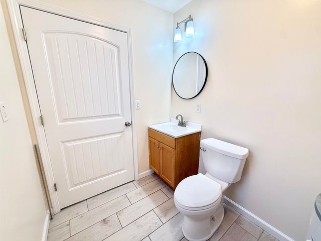 526 W Main St, Valley Center, KS 67147