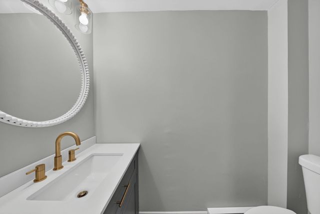 16 Palm Street, Concord, NH 03301