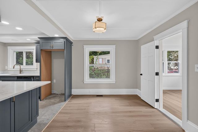 16 Palm Street, Concord, NH 03301