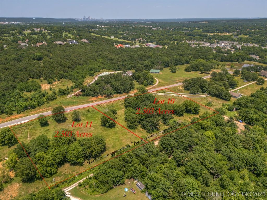 4556 Oak Timber Drive, Tulsa, OK 74131