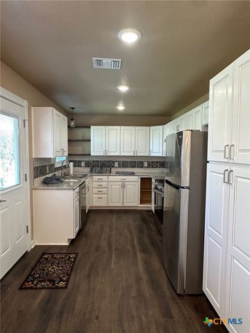 952 Fannin Loop, Temple, TX 76501