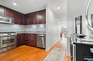 1017 Hudson Park 1017, Edgewater, NJ 07020