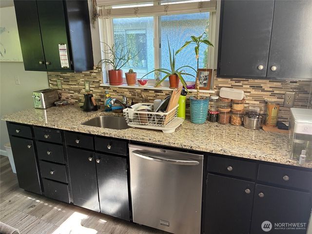 824 NW 64th Street, Seattle, WA 98107