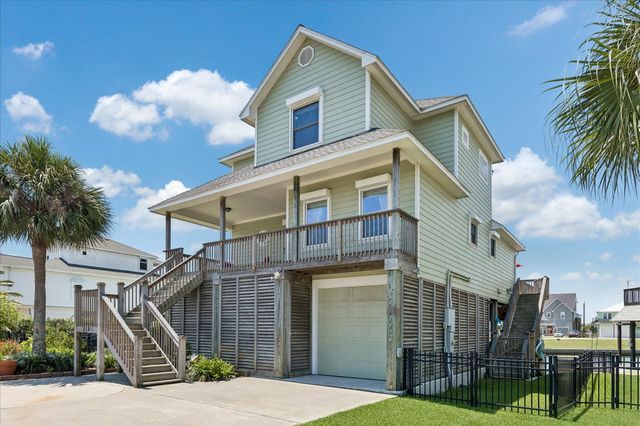 515 Westerly Drive, Tiki Island, TX 77554
