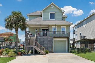515 Westerly Drive, Tiki Island, TX 77554
