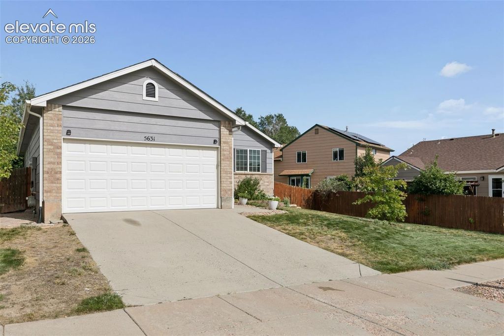 5631 Vermillion Bluffs Drive, Colorado Springs, CO 80923 — photo 3