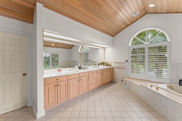 5073 LATROBE DR, Windermere, FL 34786