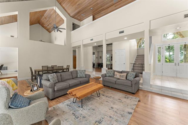 5073 LATROBE DR, Windermere, FL 34786