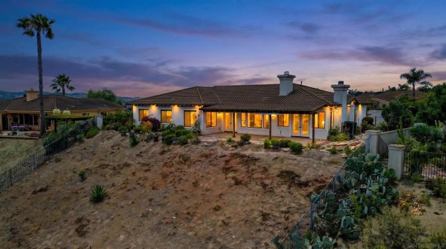 3862 Flowerwood Lane, Fallbrook, CA 92028