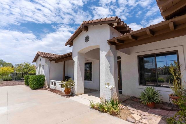 3862 Flowerwood Lane, Fallbrook, CA 92028