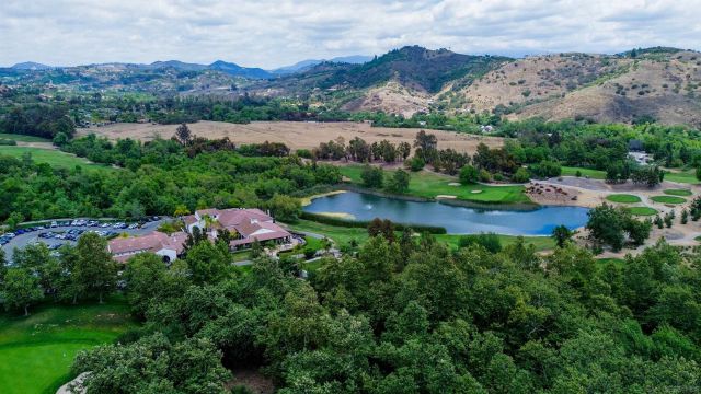 3862 Flowerwood Lane, Fallbrook, CA 92028