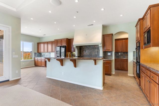 3862 Flowerwood Lane, Fallbrook, CA 92028