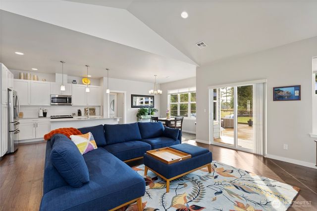 39 Pelton Court, Port Ludlow, WA 98365