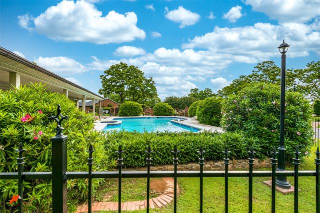 3635 Greenacres Place Drive 350, Bossier City, LA 71111