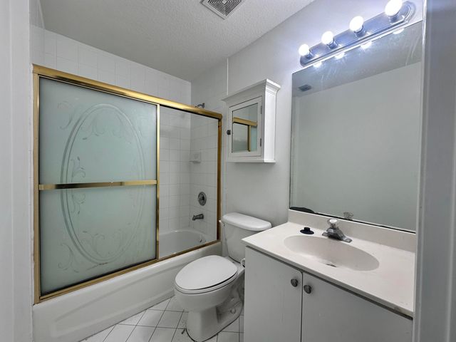 3474 Briar Bay Boulevard 204, West Palm Beach, FL 33411