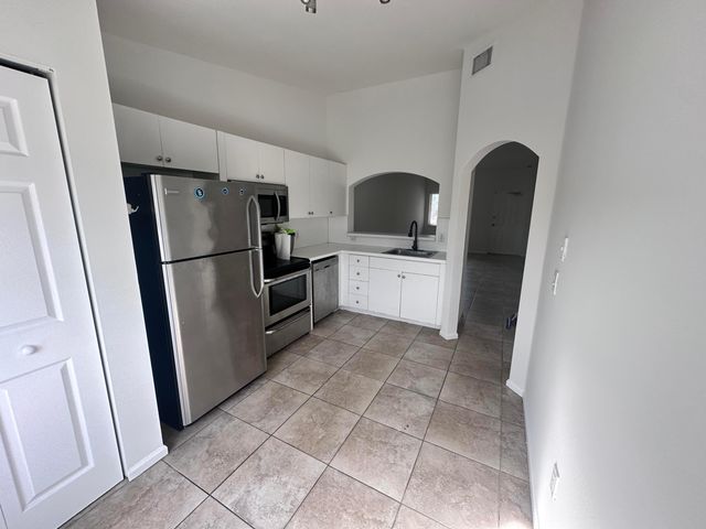 3474 Briar Bay Boulevard 204, West Palm Beach, FL 33411
