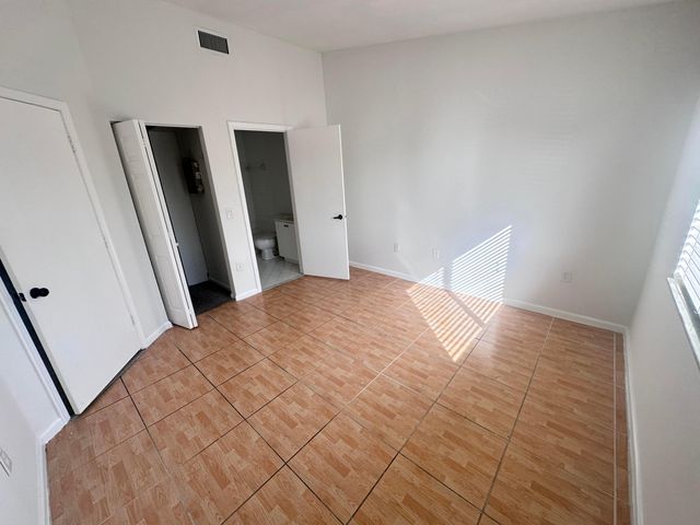 3474 Briar Bay Boulevard 204, West Palm Beach, FL 33411