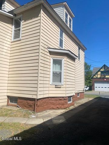 1209 3rd Avenue, Schenectady, NY 12303
