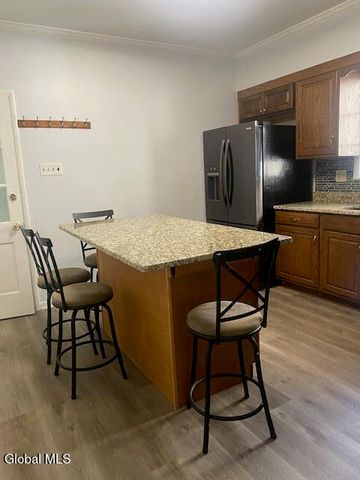 1209 3rd Avenue, Schenectady, NY 12303