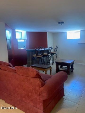 1209 3rd Avenue, Schenectady, NY 12303