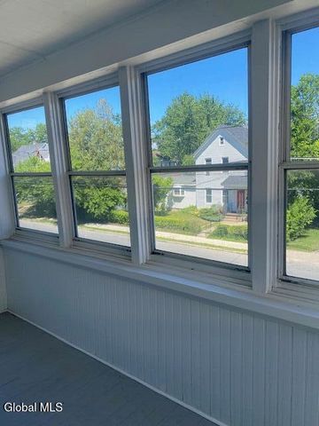 1209 3rd Avenue, Schenectady, NY 12303