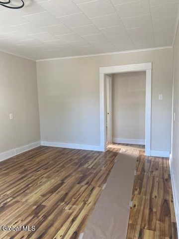 1209 3rd Avenue, Schenectady, NY 12303