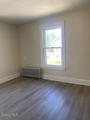 1209 3rd Avenue, Schenectady, NY 12303