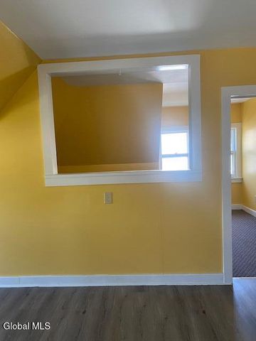 1209 3rd Avenue, Schenectady, NY 12303