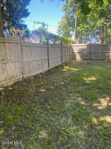 1209 3rd Avenue, Schenectady, NY 12303