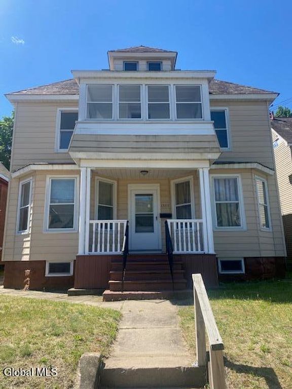 1209 3rd Avenue, Schenectady, NY 12303