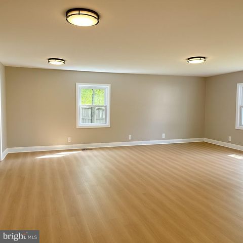 87 BECKS LN, Inwood, WV 25428