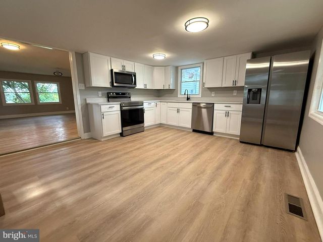 87 BECKS LN, Inwood, WV 25428