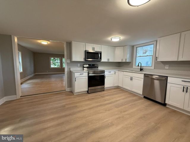 87 BECKS LN, Inwood, WV 25428