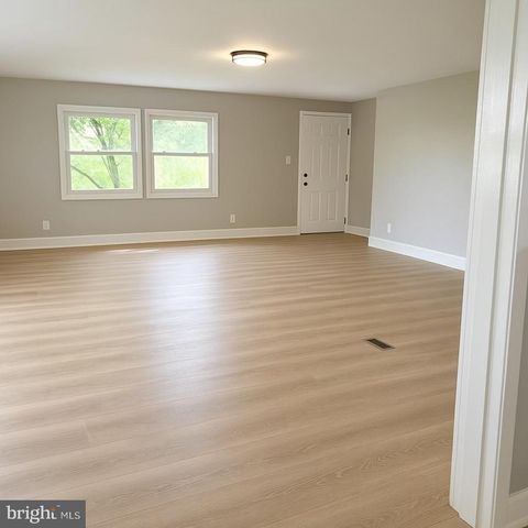 87 BECKS LN, Inwood, WV 25428