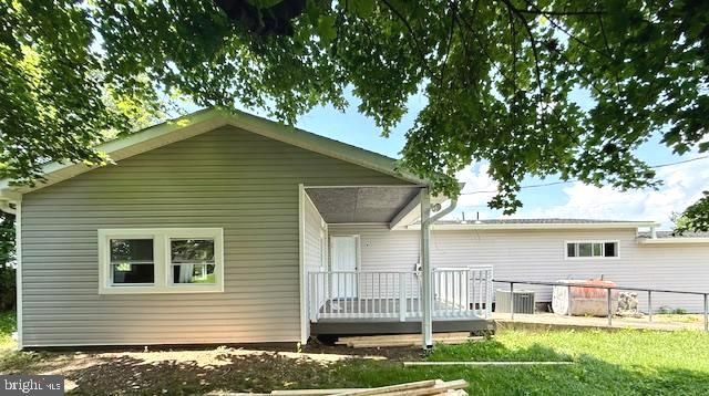 87 BECKS LN, Inwood, WV 25428