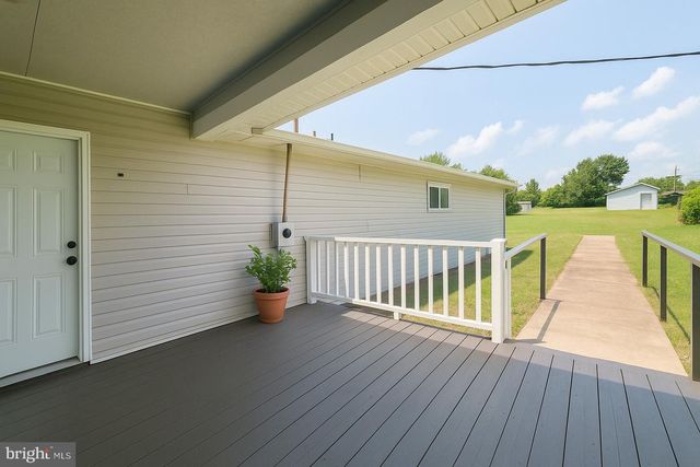 87 BECKS LN, Inwood, WV 25428