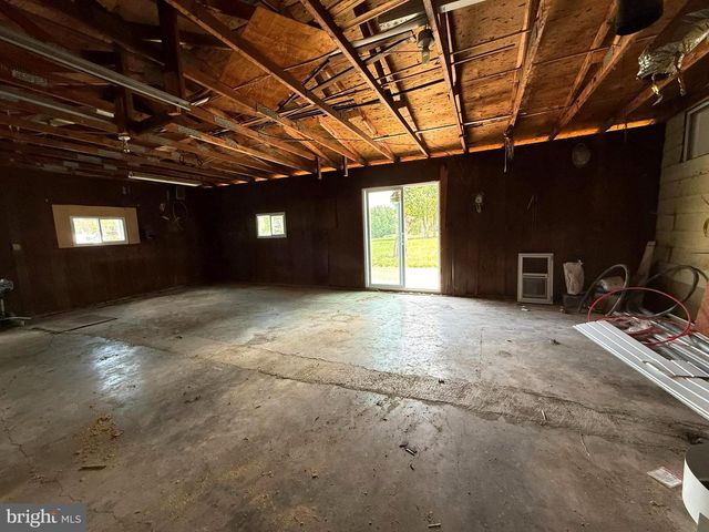 87 BECKS LN, Inwood, WV 25428