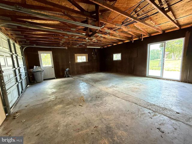 87 BECKS LN, Inwood, WV 25428