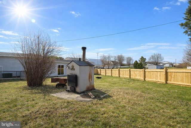 87 BECKS LN, Inwood, WV 25428