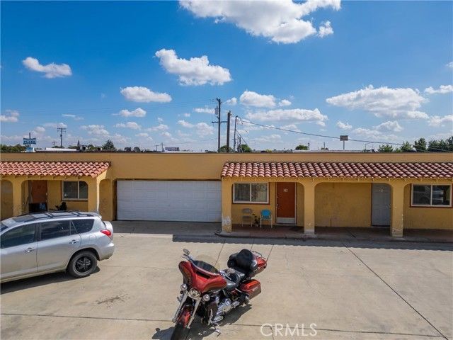 1407 W 16th Street, Merced, CA 95340