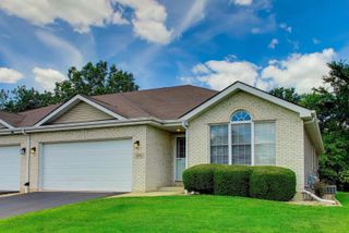 231 Hillcrest Lane, Steger, IL 60475