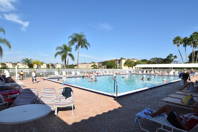 6121 Pointe Regal Circle 301, Delray Beach, FL 33484