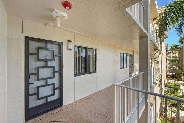 6121 Pointe Regal Circle 301, Delray Beach, FL 33484