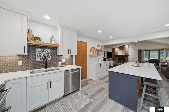 521 Danville Drive, Lincoln, NE 68510