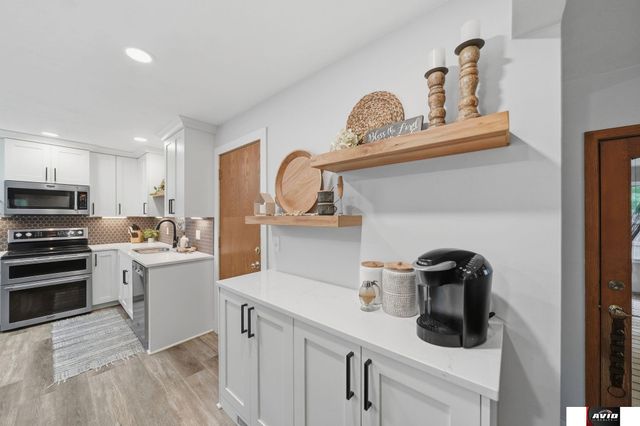 521 Danville Drive, Lincoln, NE 68510