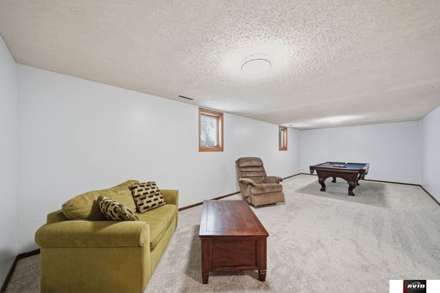 521 Danville Drive, Lincoln, NE 68510