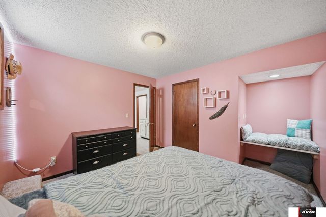 521 Danville Drive, Lincoln, NE 68510