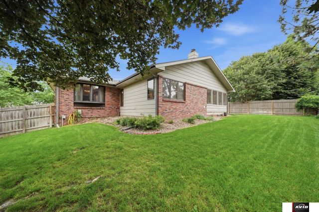 521 Danville Drive, Lincoln, NE 68510